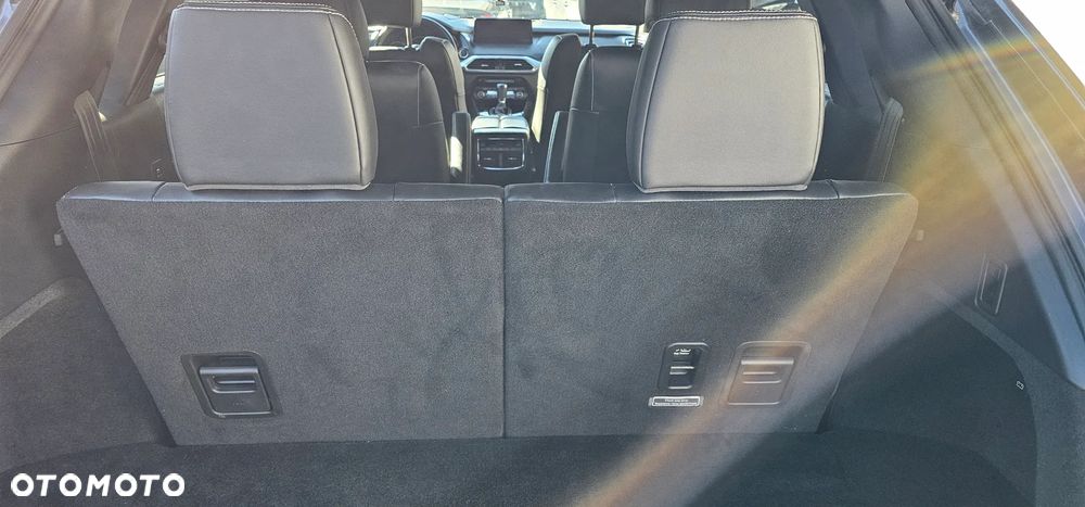 Mazda CX-9 - 16