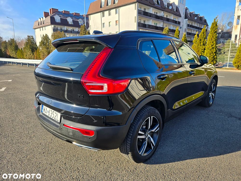 Volvo XC 40 T4 R-Design - 8