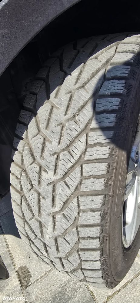 Ford Kuga 1.5 EcoBoost 2x4 Black & Silver - 30