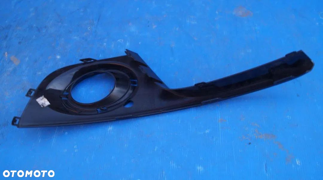 Kratka zderzaka lewa Audi Q5 lift 8R0807489 - 2
