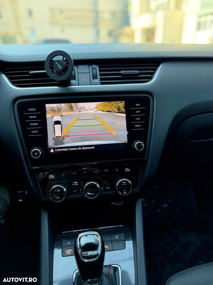 Skoda Octavia 2.0 TDI DSG RS - 12