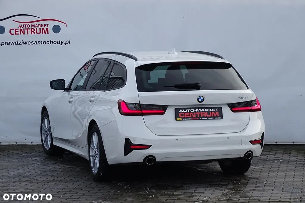 BMW Seria 3 318d Edition Luxury Line Purity - 17
