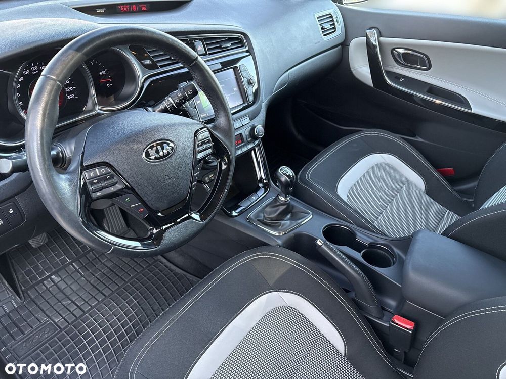 Kia Ceed 1.6 GDI L Business Line - 10