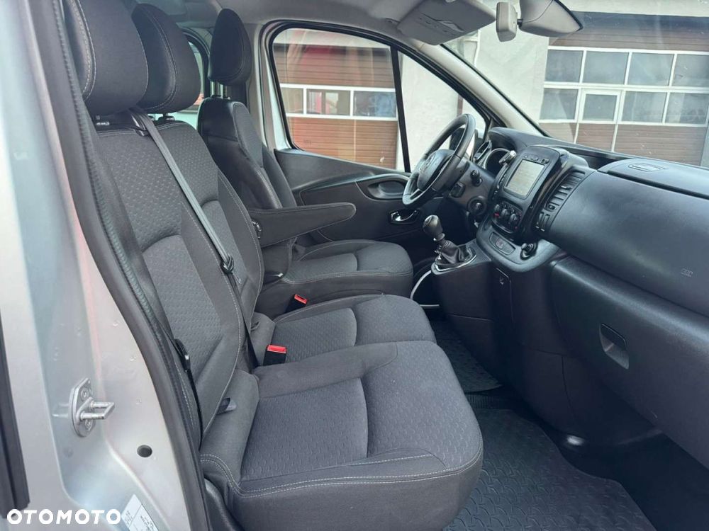 Opel Vivaro - 27