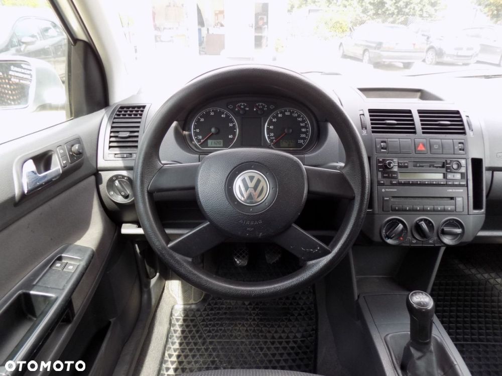 Volkswagen Polo - 6