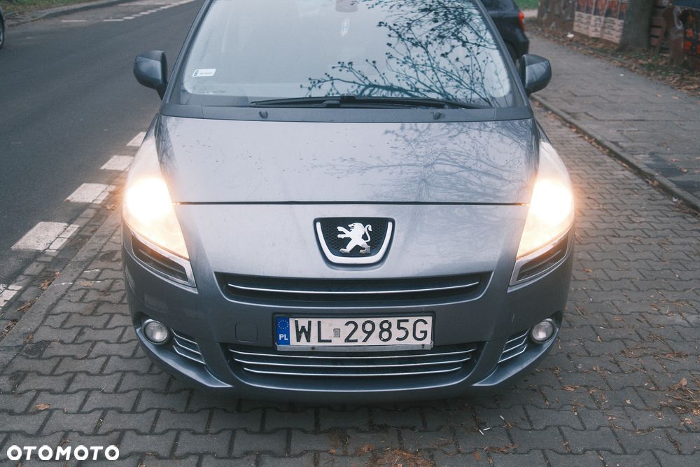 Peugeot 5008 - 3