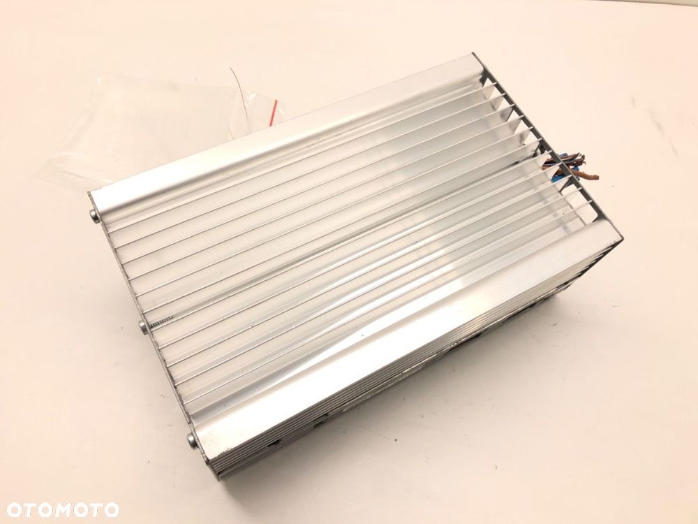 WZMACNIACZ  BMW 5 (F10) 2009 - 2016 528 i xDrive 180 kW [245 KM] benzyna 2011 - 2016 9266355 - 1