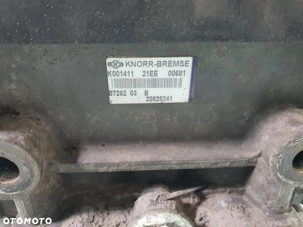 ZAWÓR MODULATOR EBS TYŁ VOLVO FH13  20828241 K001411 * - 2