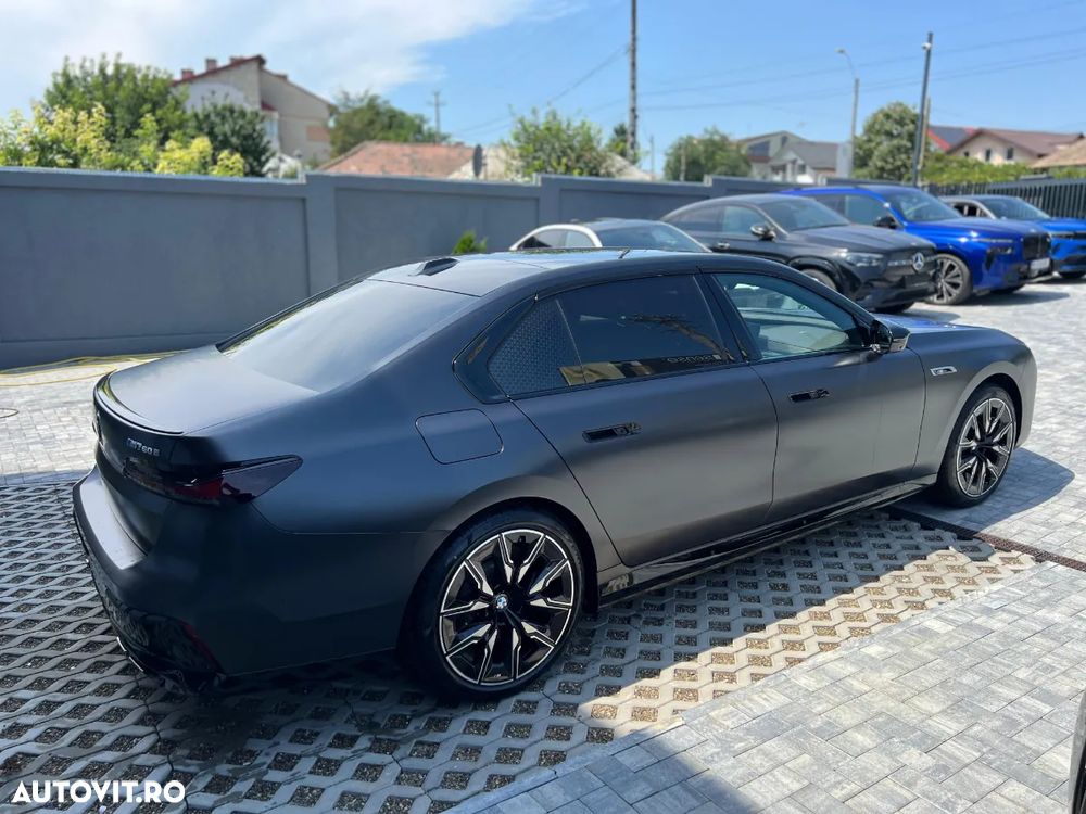 BMW M7 M760e xDrive AT PHEV - 4