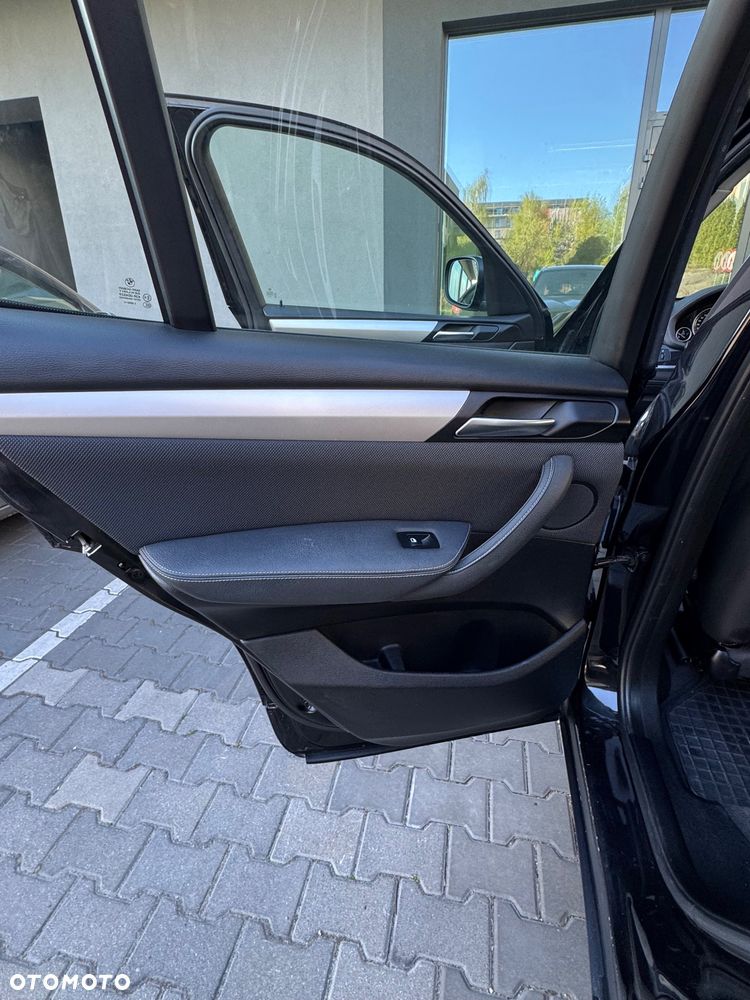 BMW X3 xDrive20d - 14