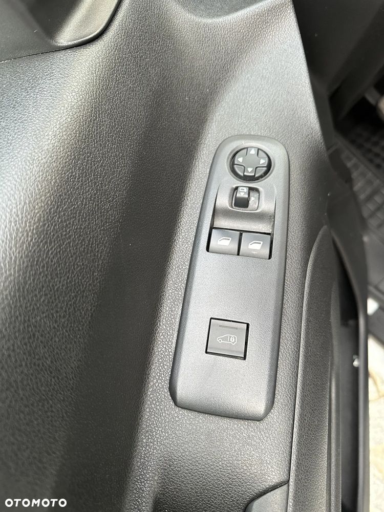 Opel Combo - 13