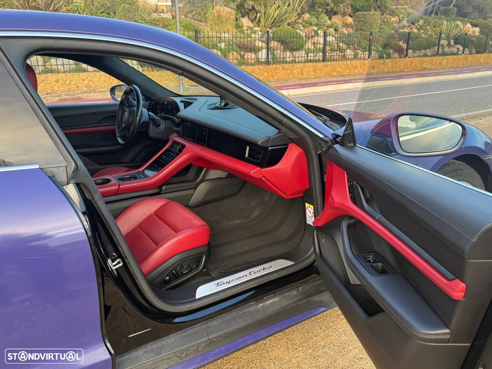 Porsche Taycan Turbo - 8