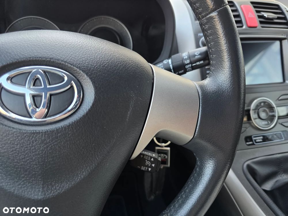 Toyota Auris - 28