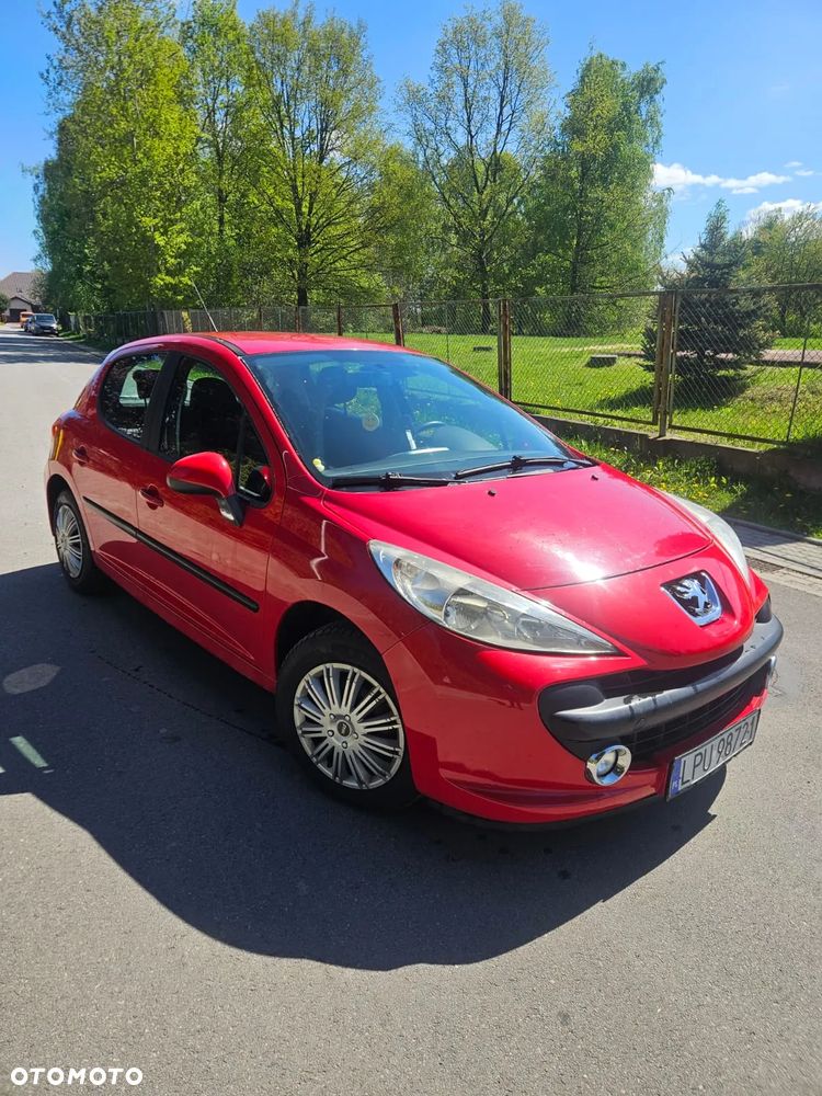 Peugeot 207 1.4 16V Trendy - 1
