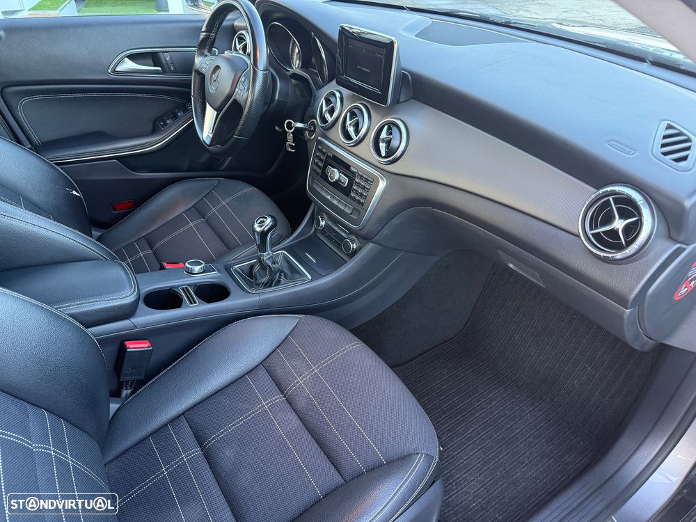 Mercedes-Benz CLA 200 CDI Urban - 17