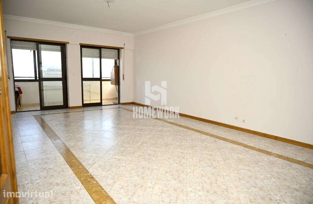 Apartamento T3 com 143 m2 | Vista Desafogada | Urbanização dos Fidalgu - Grande imagem: 4/50