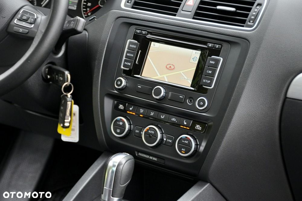 Volkswagen Jetta - 27