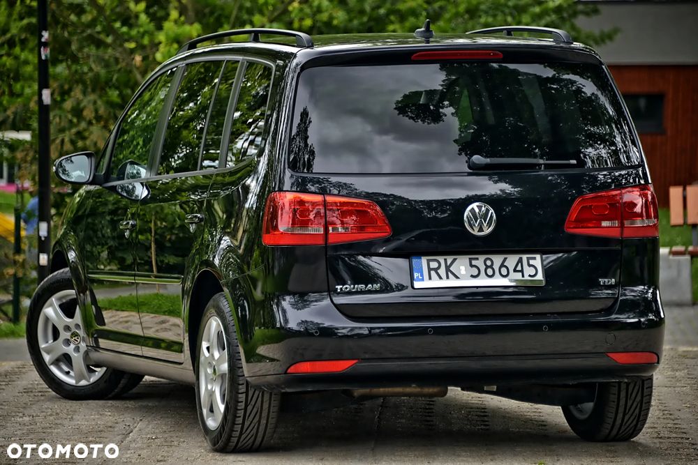 Volkswagen Touran - 5