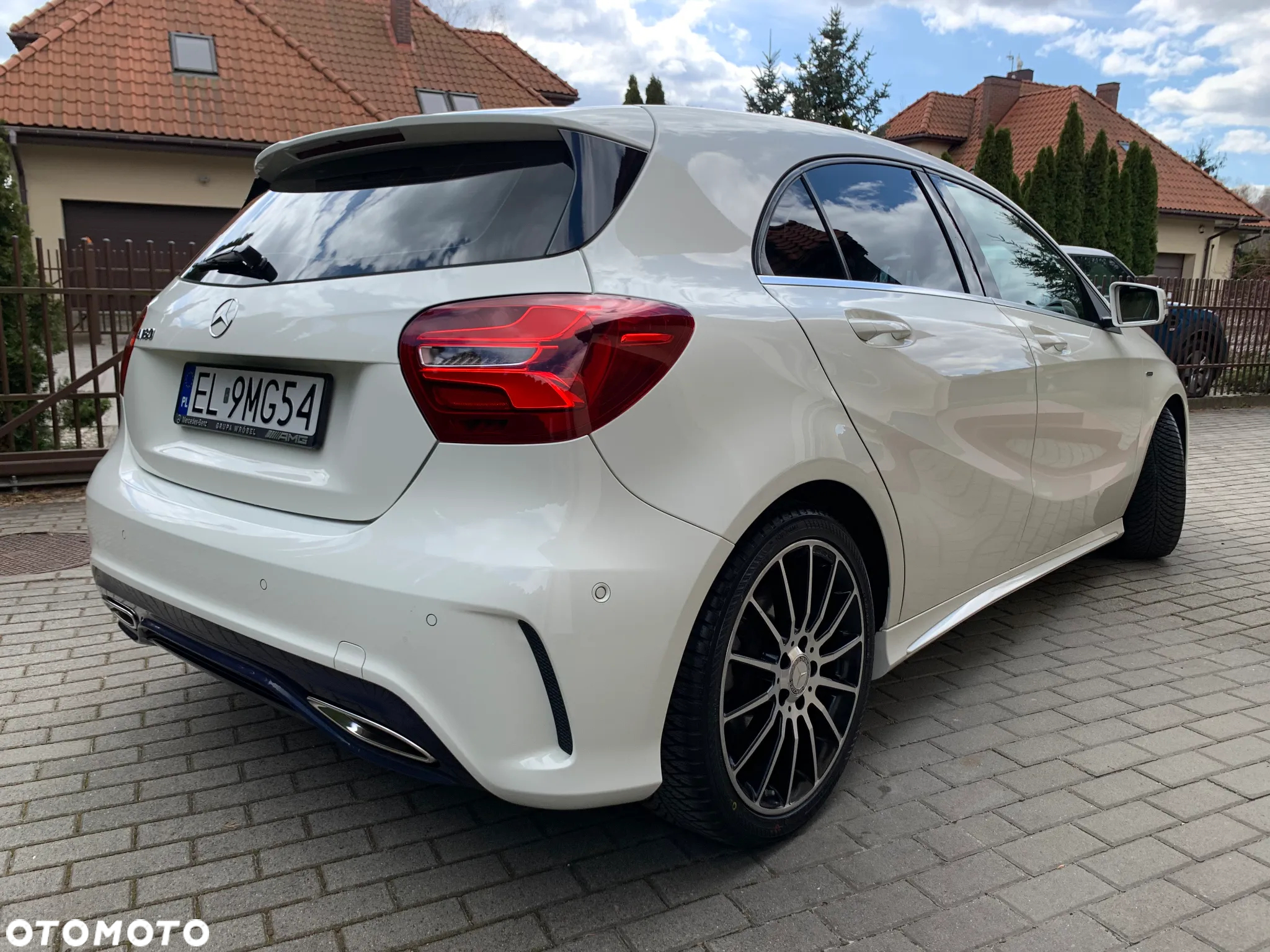 Mercedes-Benz Klasa A 180 7G-DCT AMG Line - 5