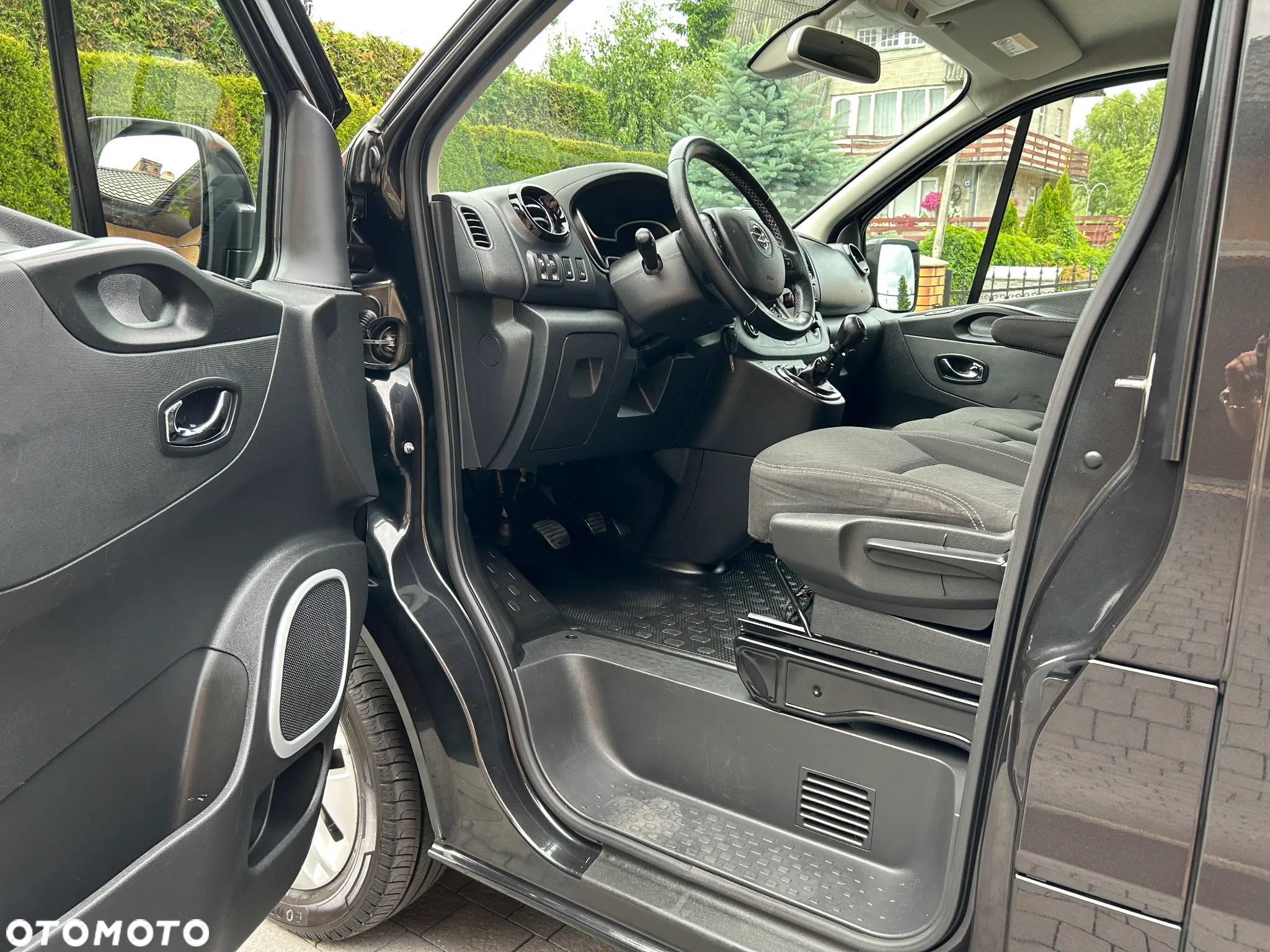Opel Vivaro L2H1 2,9t Edition Business - 20