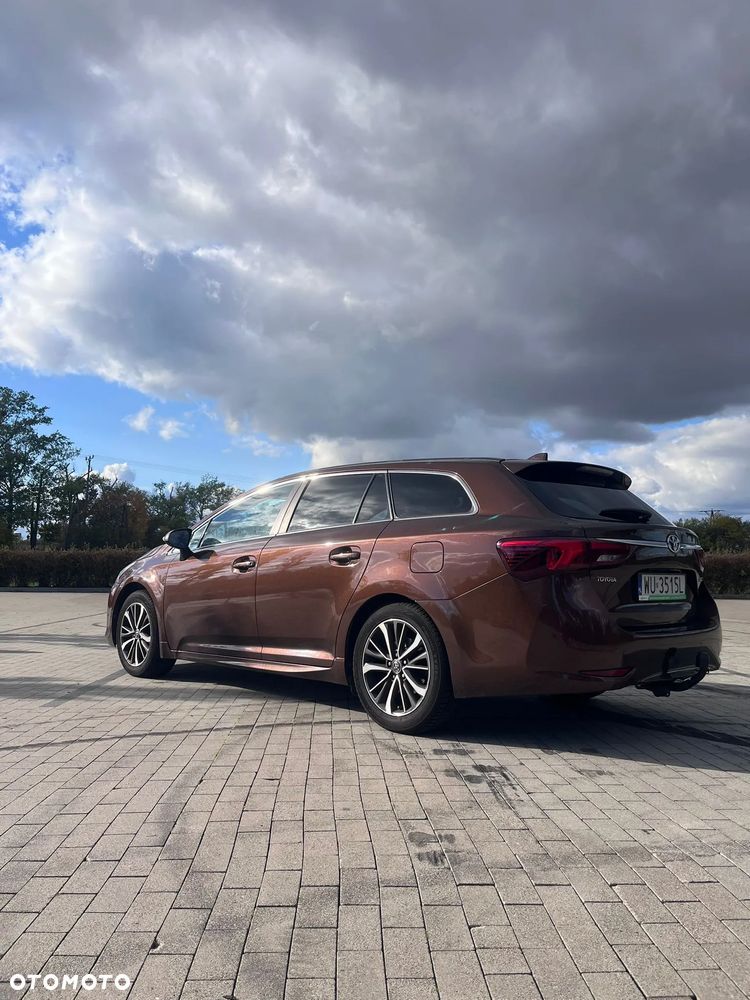 Toyota Avensis 1.8 Premium - 2