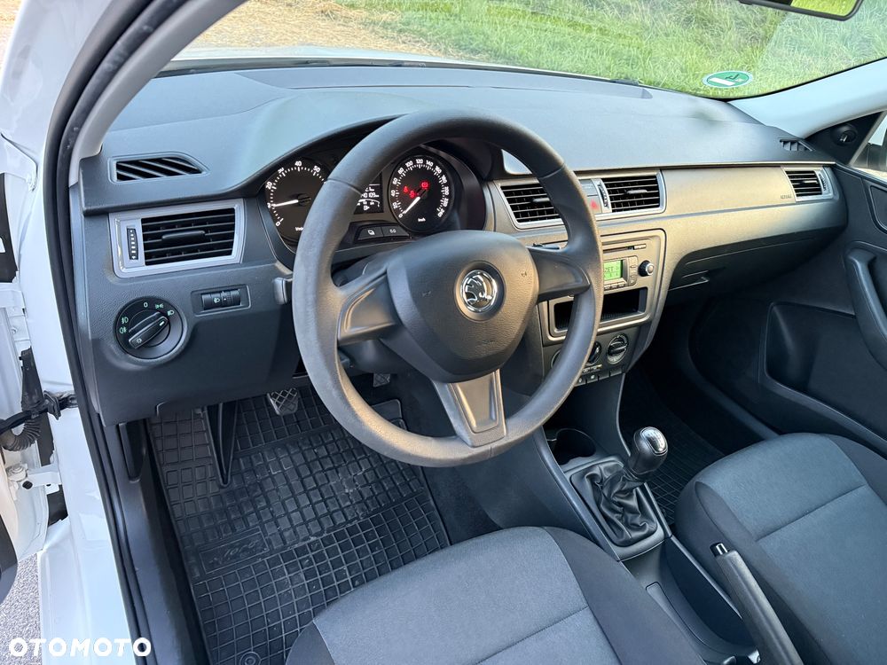 Skoda RAPID 1.2 MPI Active - 16