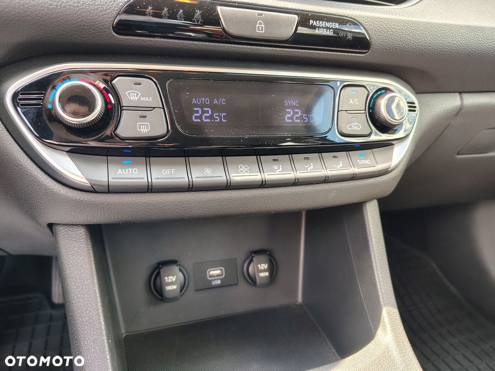 Hyundai i30 - 19