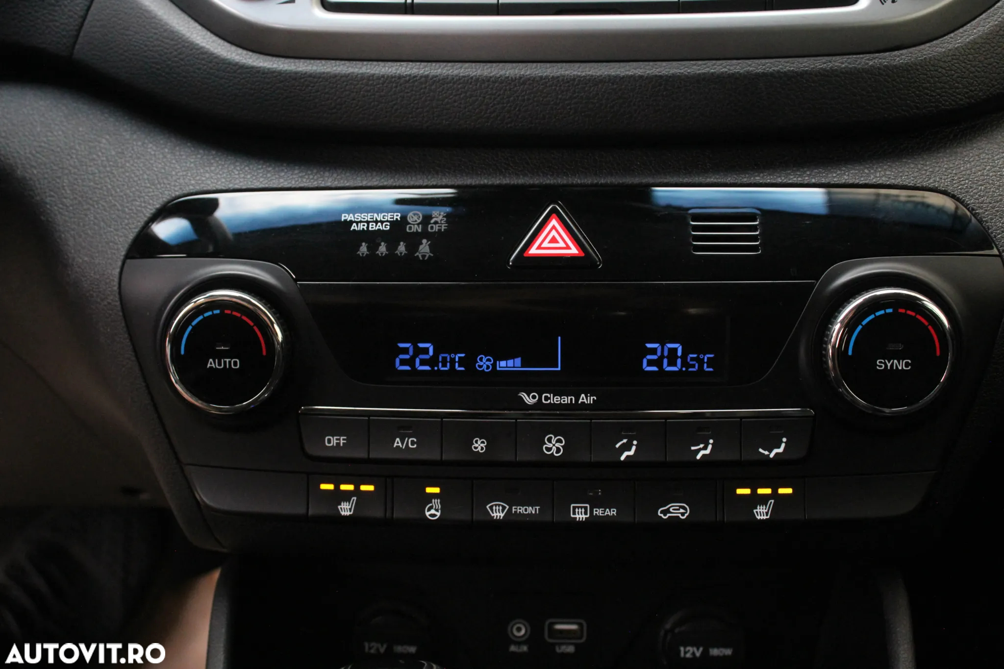 Hyundai Tucson 2.0 CRDI 4WD 6AT Premium+ - 11