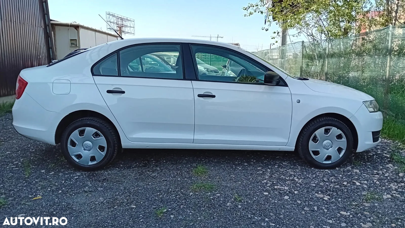 Skoda RAPID 1.6 TDI Active - 11