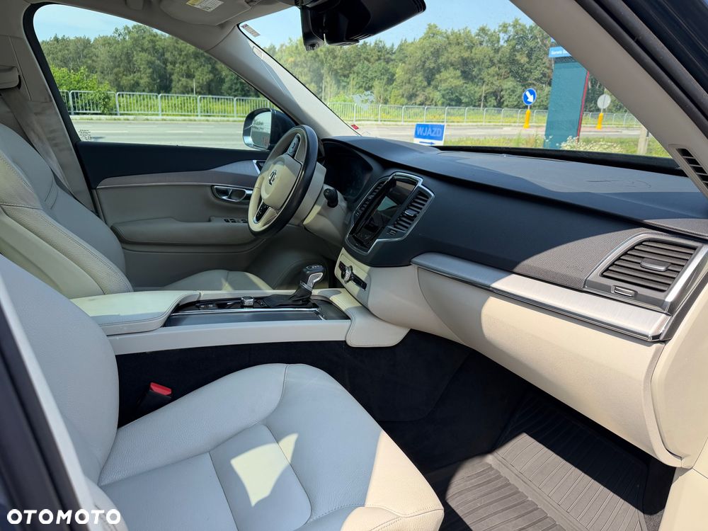 Volvo XC 90 - 16