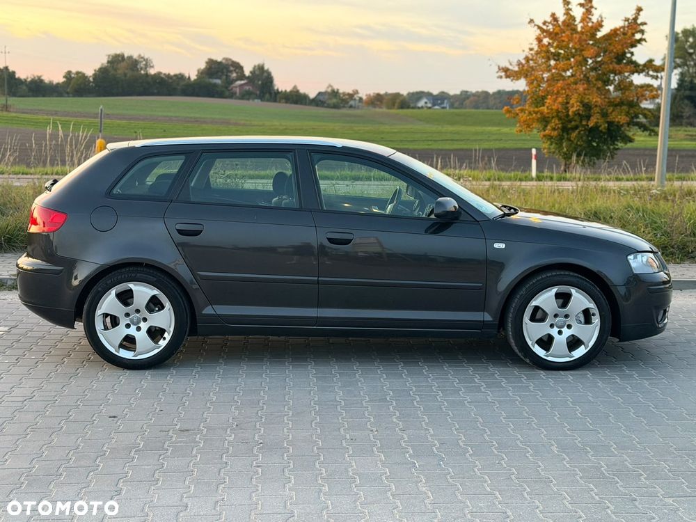 Audi A3 Sportback - 8