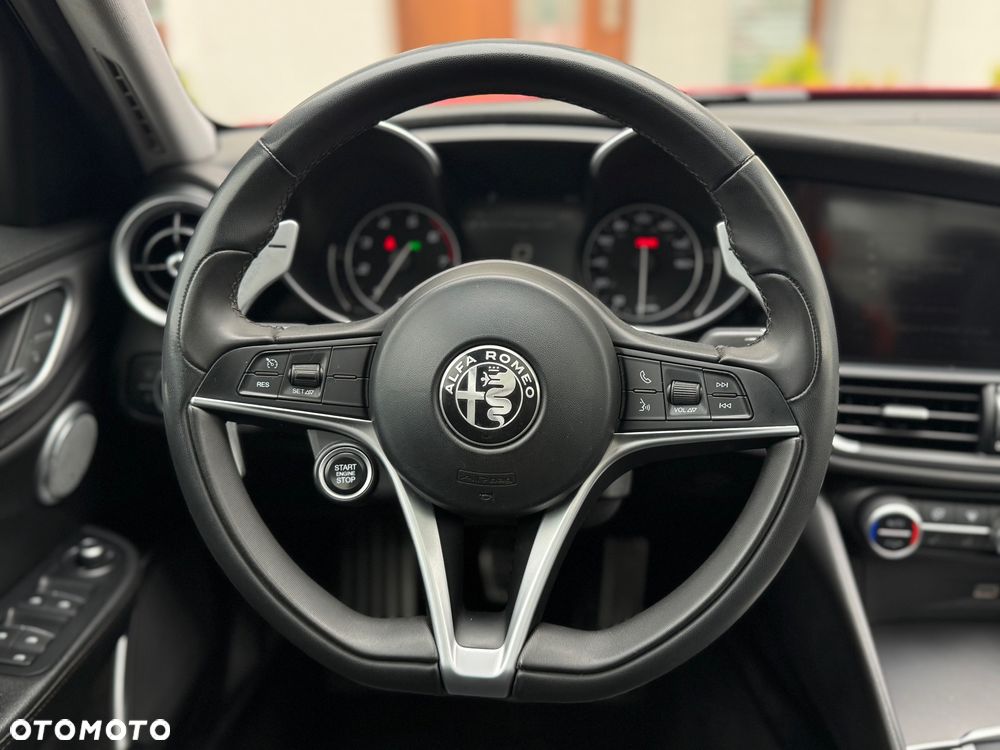 Alfa Romeo Giulia 2.0 Turbo 16V AT8 Veloce Ti - 20