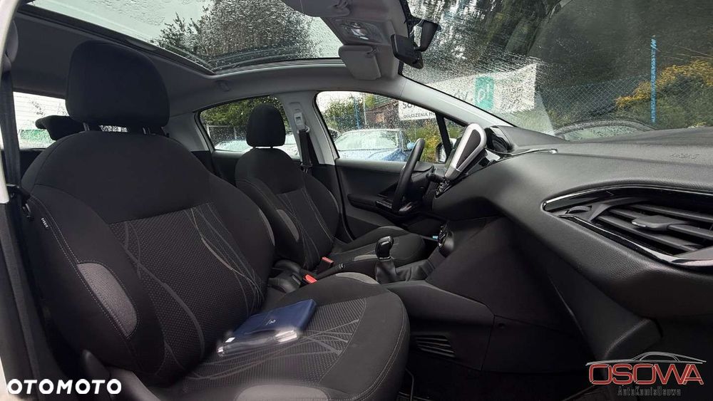 Peugeot 208 1.2 VTi Style - 35