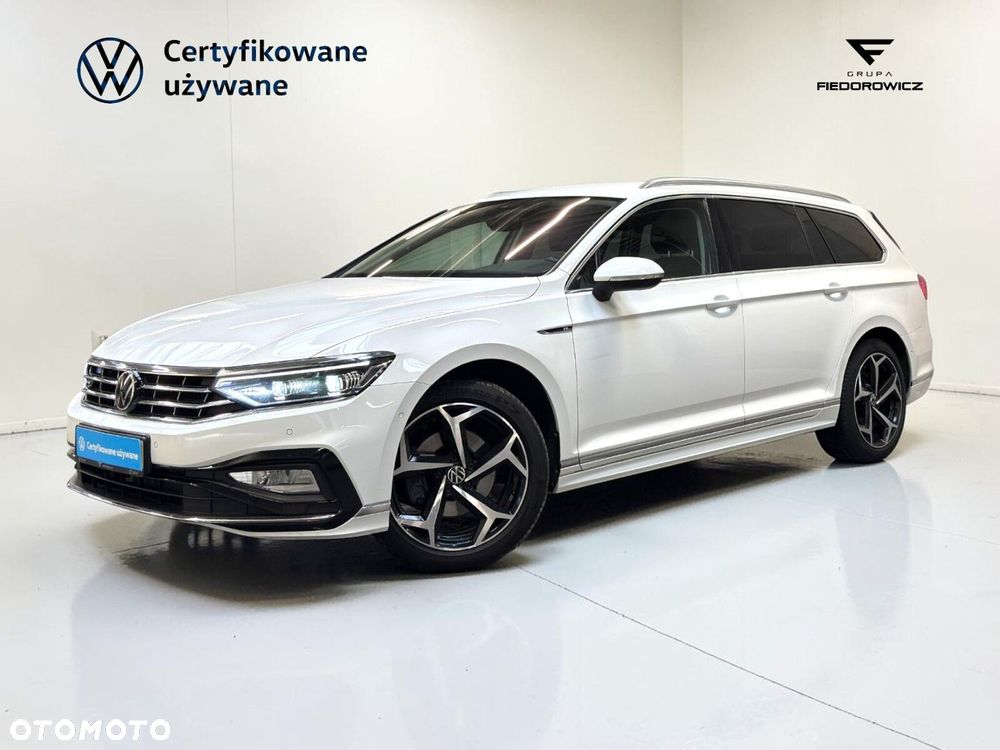 Volkswagen Passat - 2