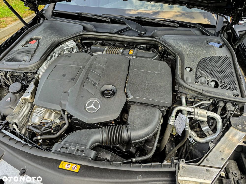 Mercedes-Benz Klasa E 220 d 9G-TRONIC - 38