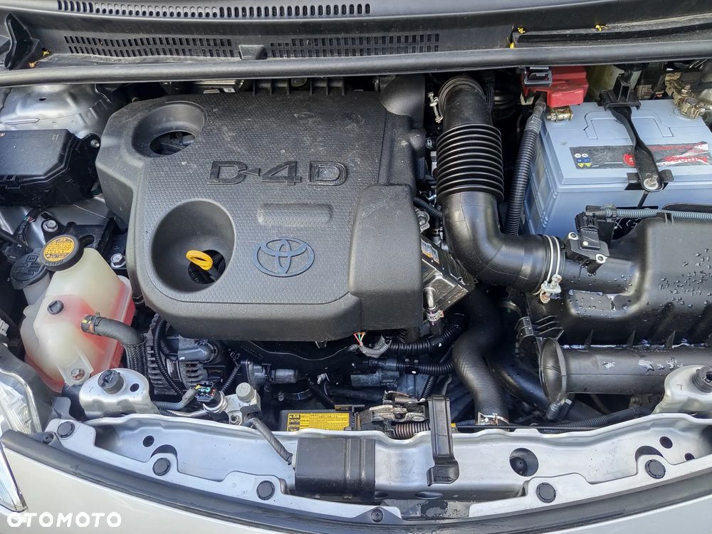 Toyota Verso S - 10