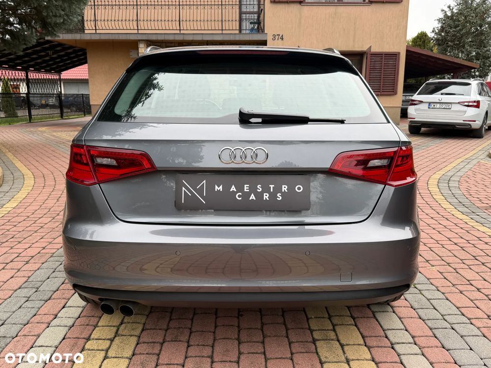 Audi A3 Sportback 1.8 TFSI Ambiente - 8