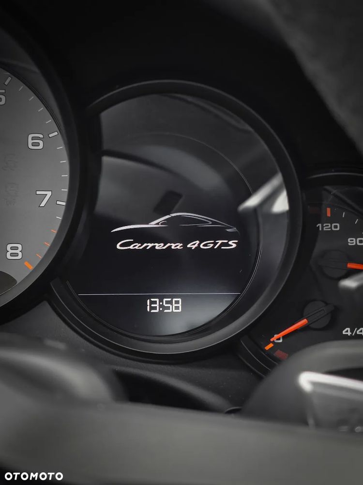 Porsche 911 Carrera 4 GTS PDK - 19