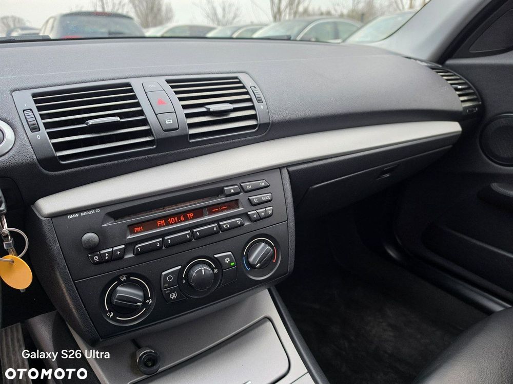 BMW Seria 1 116i - 39