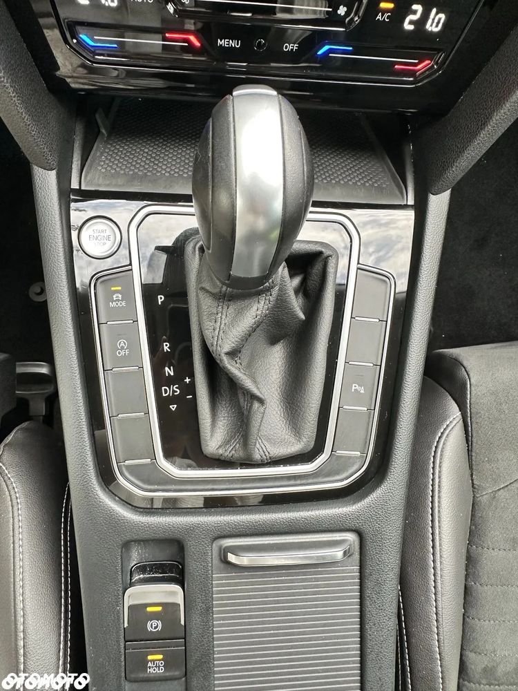 Volkswagen Passat 2.0 TDI 4Mot Elegance DSG - 26