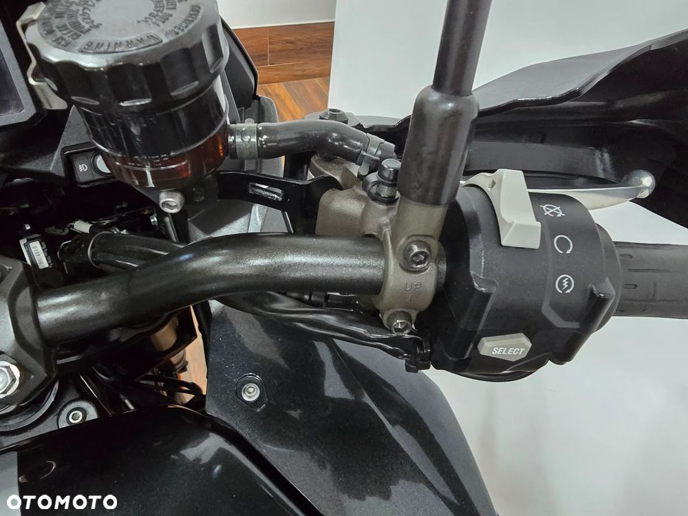 Kawasaki Versys 1000 - 17