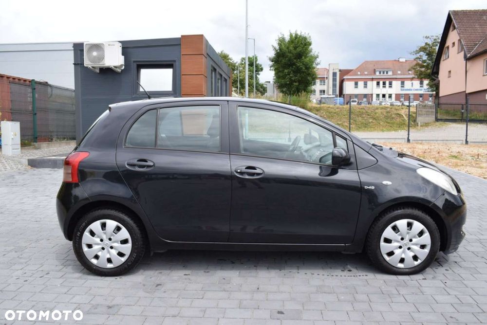 Toyota Yaris - 7