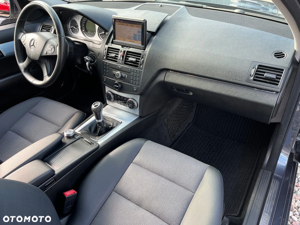 Mercedes-Benz Klasa C 200 Kompressor Avantgarde - 35