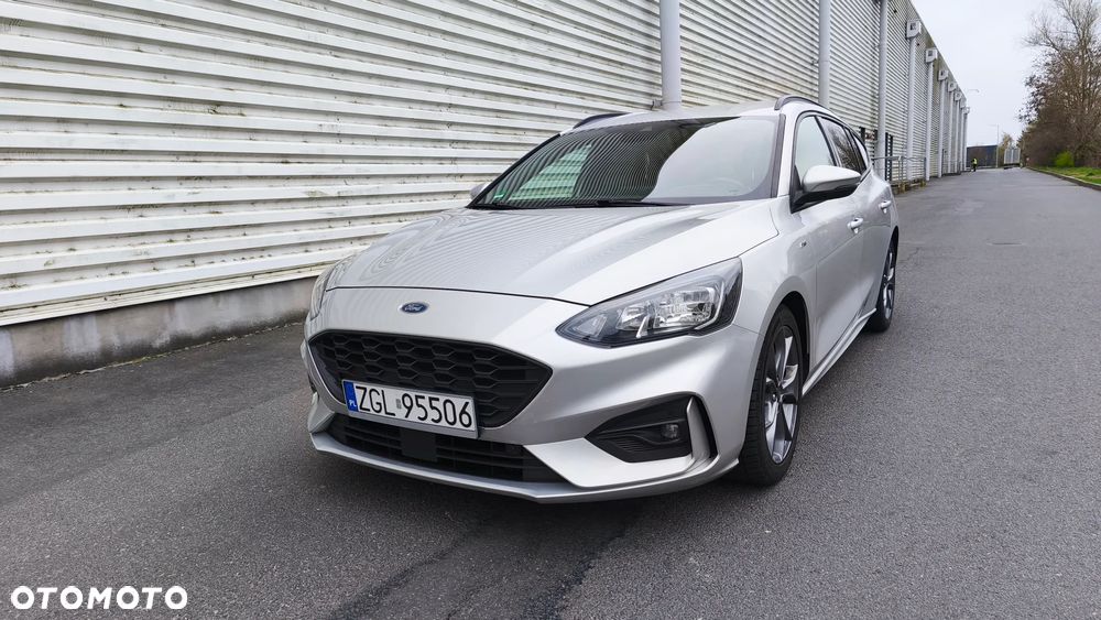 Ford Focus 1.5 EcoBlue Start-Stopp-System ST-LINE DESIGN - 2