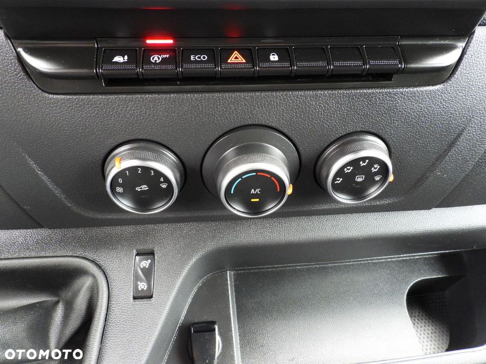 Renault MASTER  PLANDEKA 10 PALET WEBASTO TEMPOMAT LEDY PNEUMATYKA KLIMATYZACJA  165KM - 36