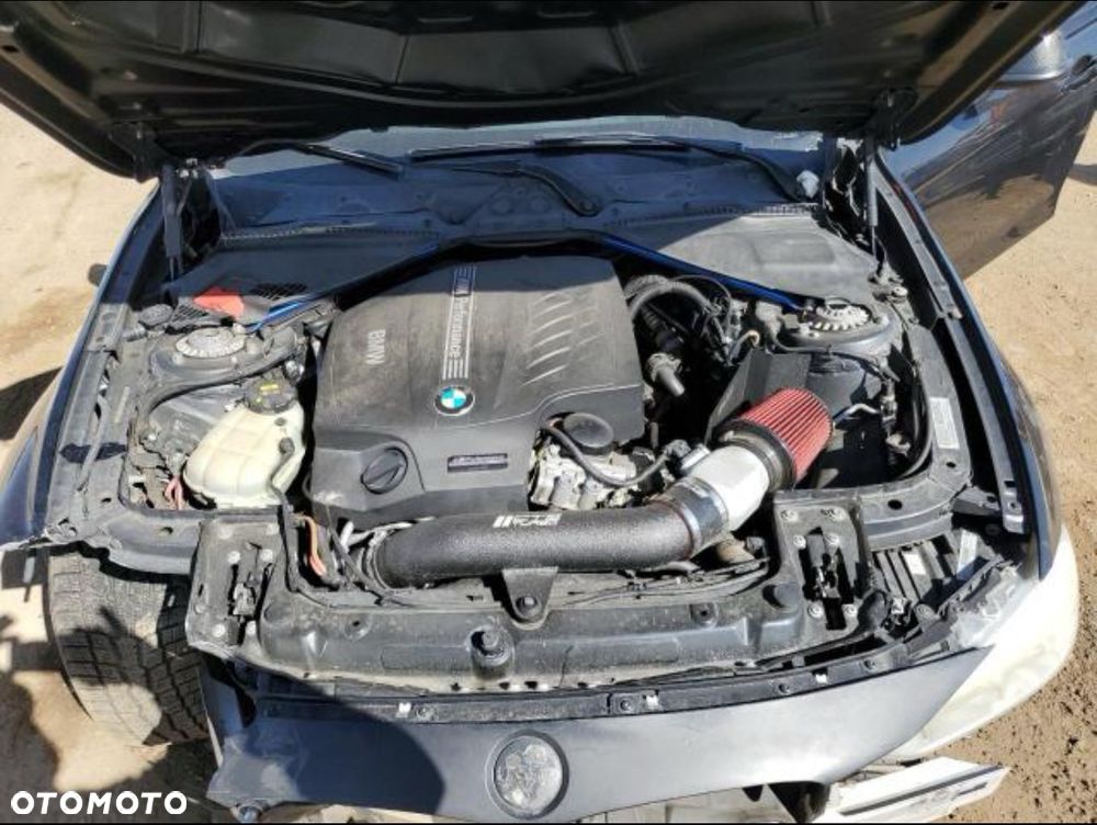 BMW Seria 3 335i - 11