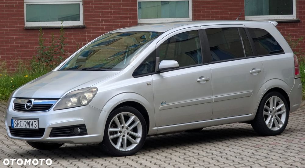 Opel Zafira 1.9 CDTI Sport - 26