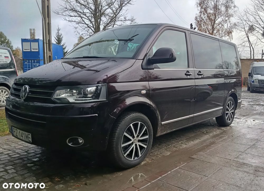 Volkswagen Multivan - 1