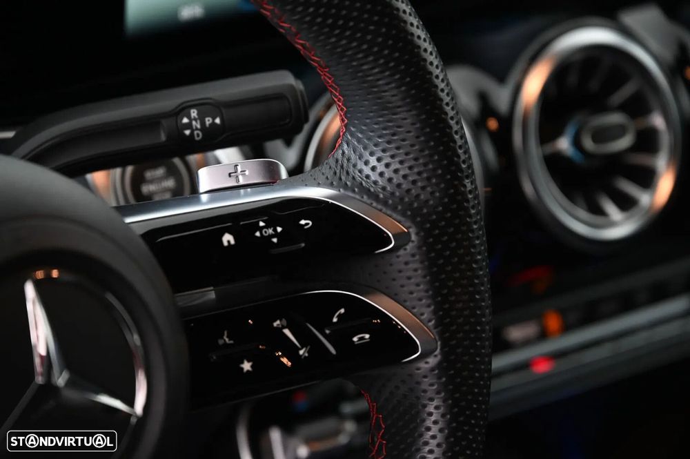 Mercedes-Benz GLB 180 d AMG Line - 20