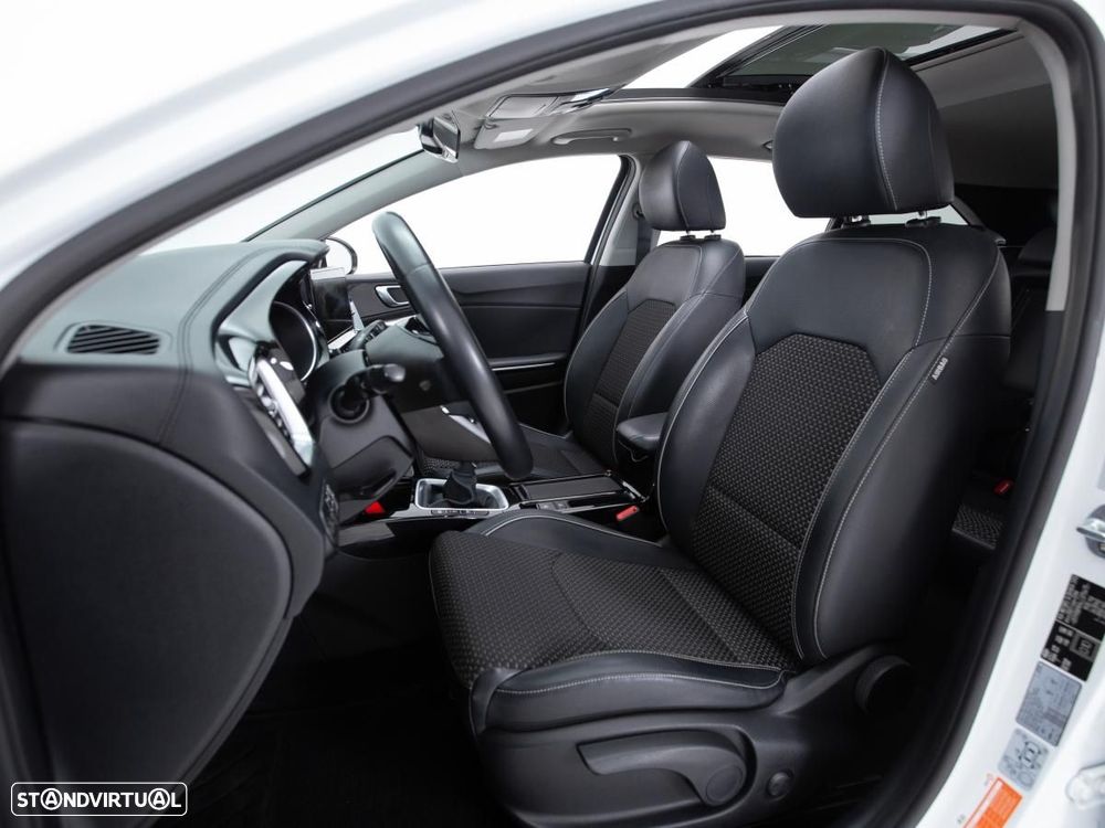 Kia Ceed SW - 10